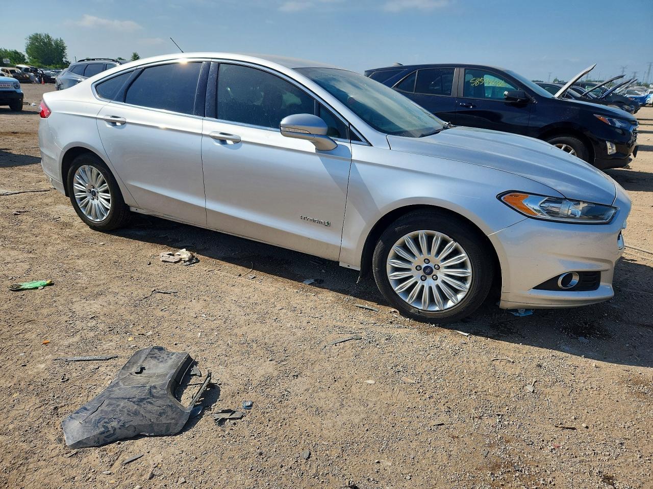 2015 Ford Fusion Se Hybrid - Image 4