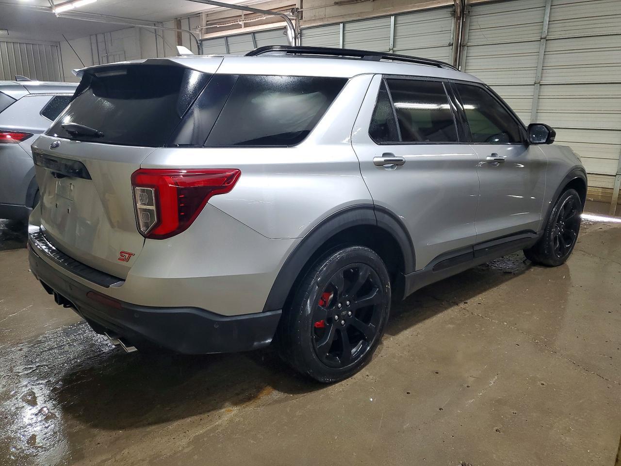 2020 Ford Explorer St - Фото 3