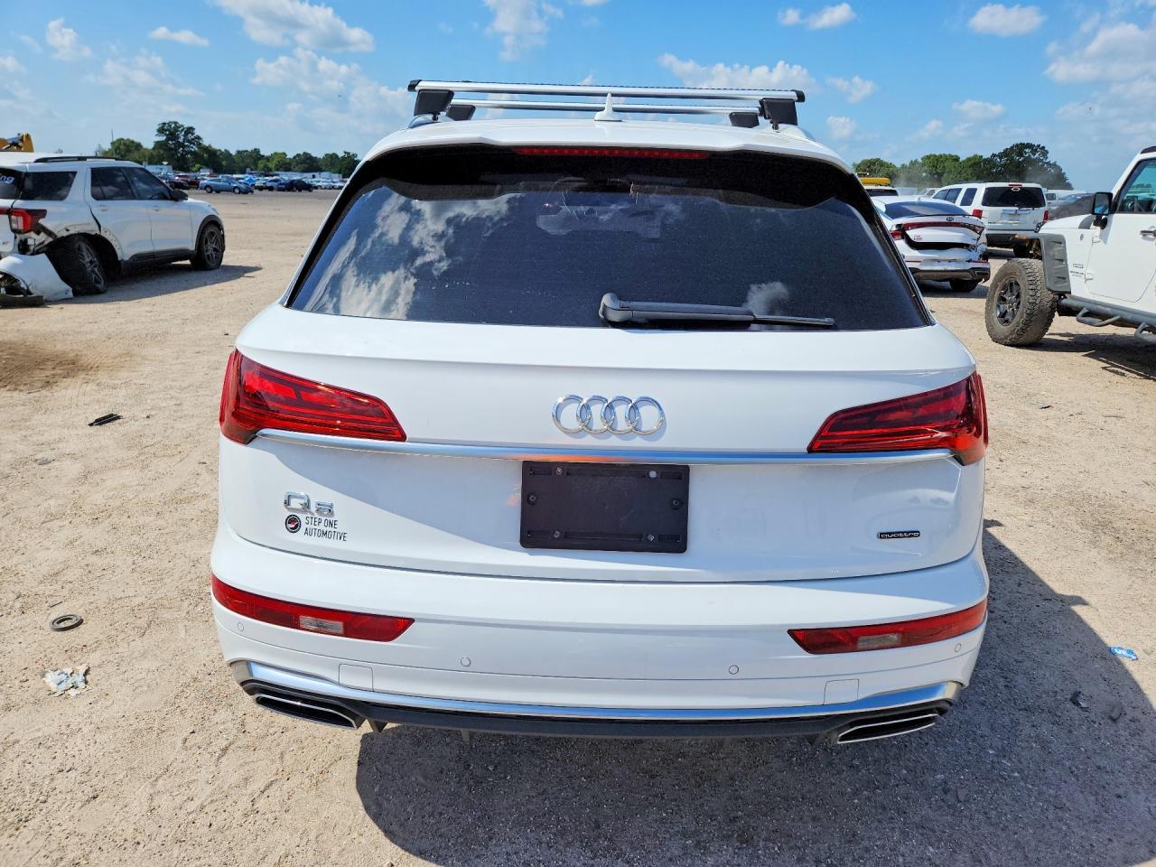 2022 Audi Q5 Premium Plus 45 - Фото 6