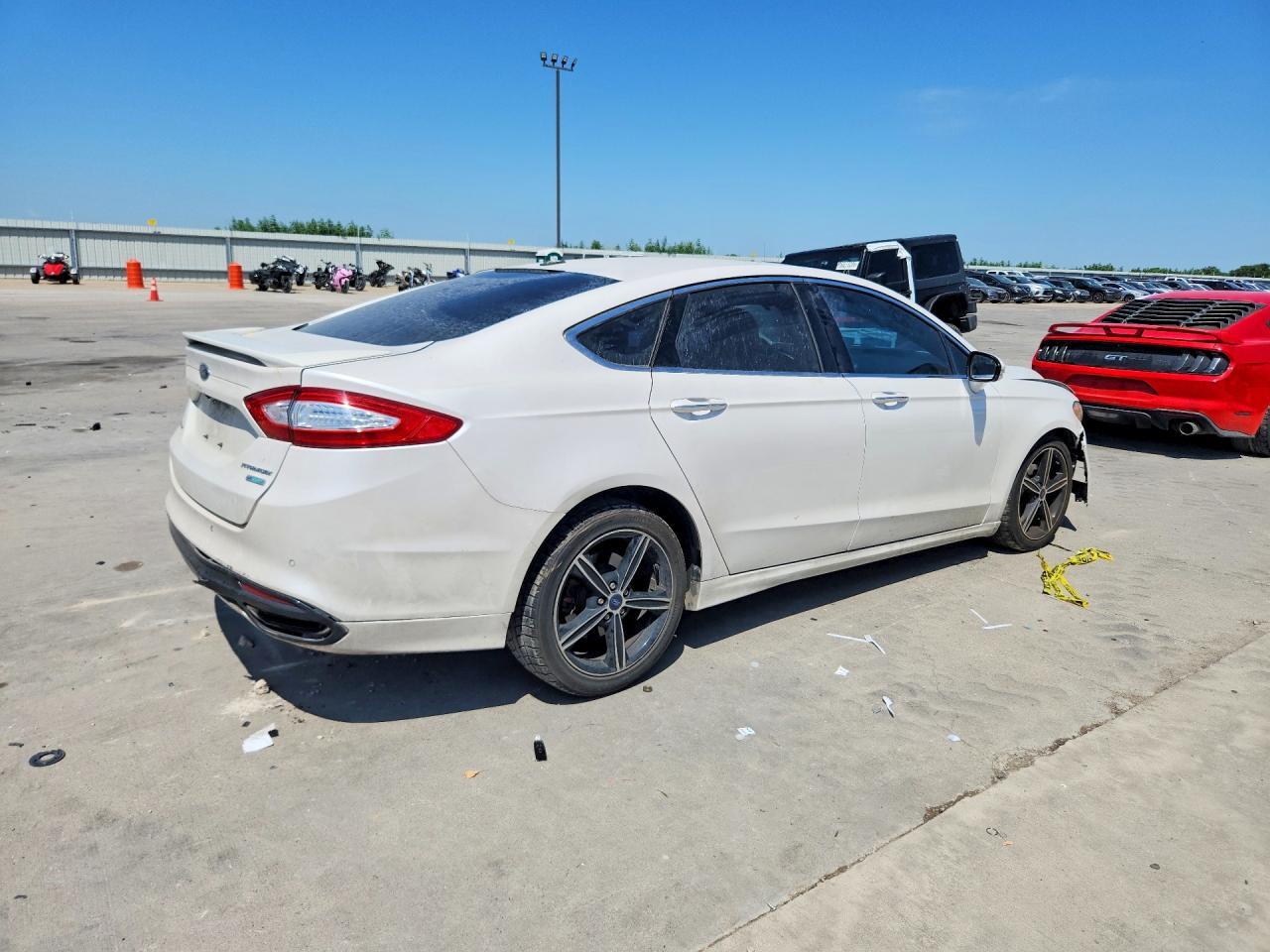 2016 Ford Fusion Titanium - Фото 3