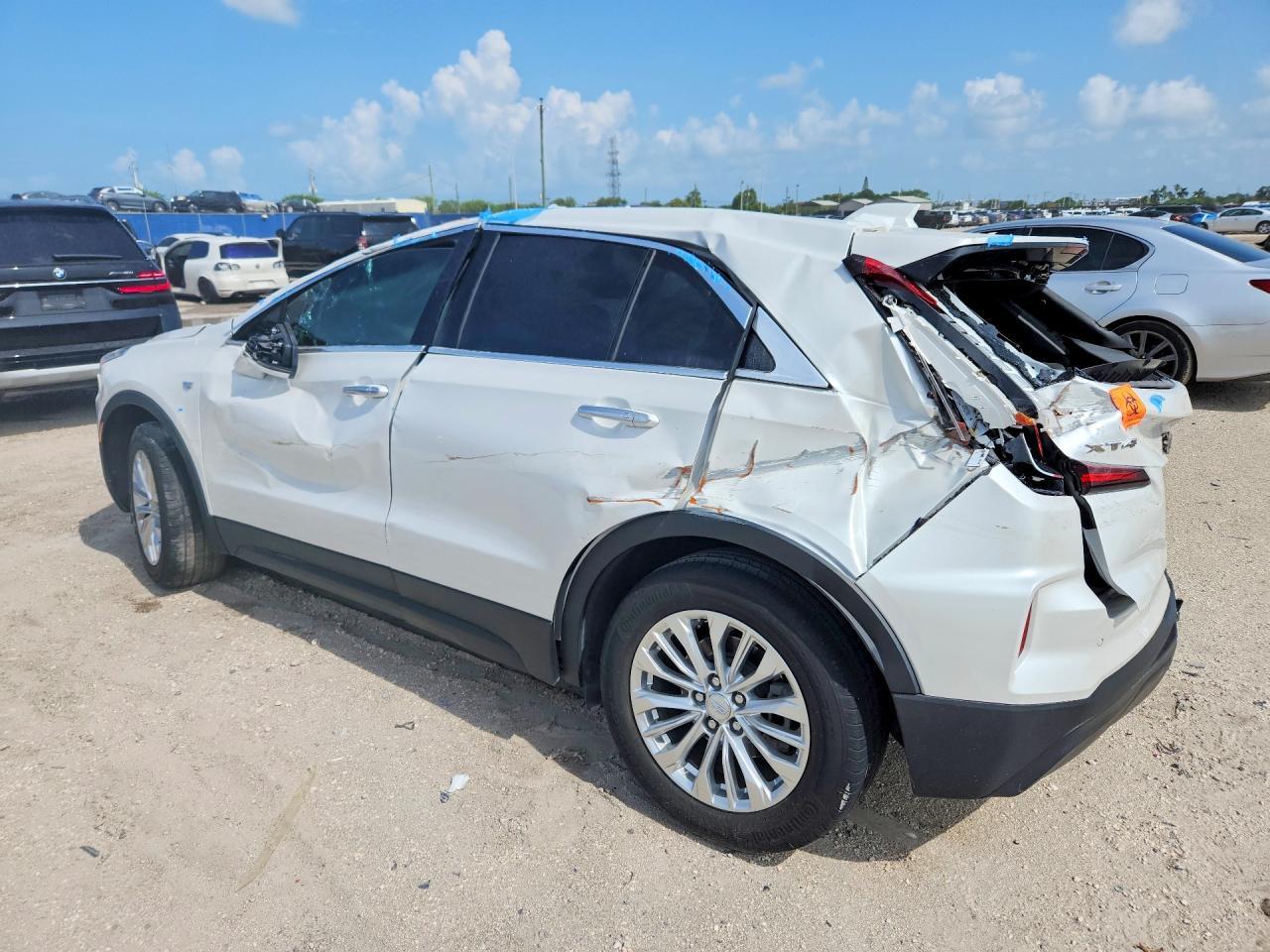 2024 Cadillac Xt4 Luxury - Фото 2