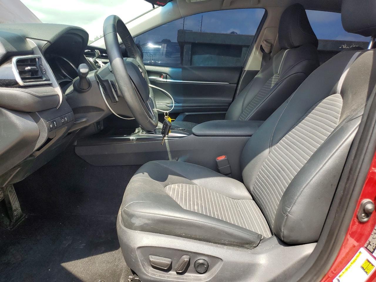 2018 Toyota Camry Se - Image 7