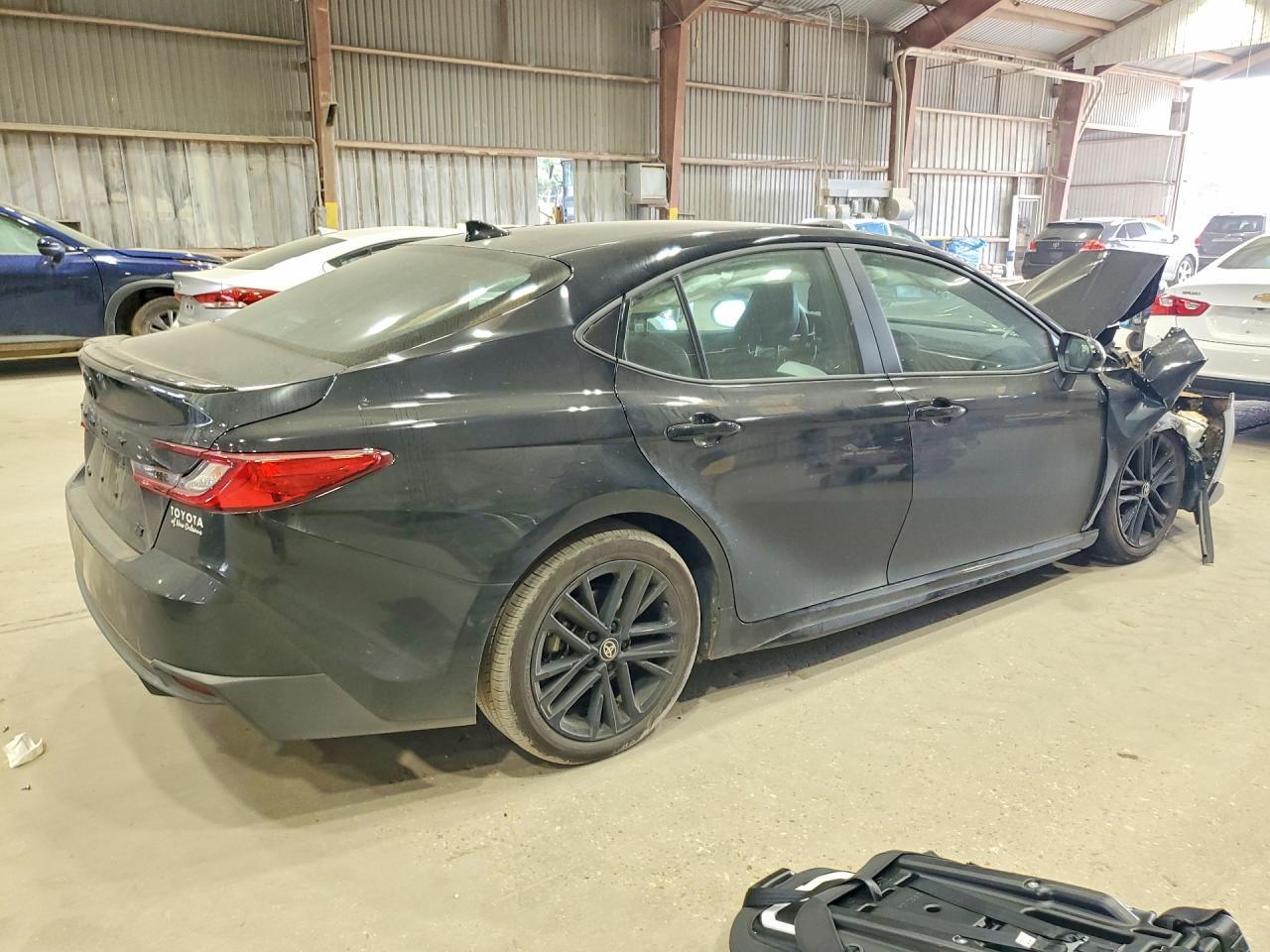 2026 Toyota Camry Se - Фото 3