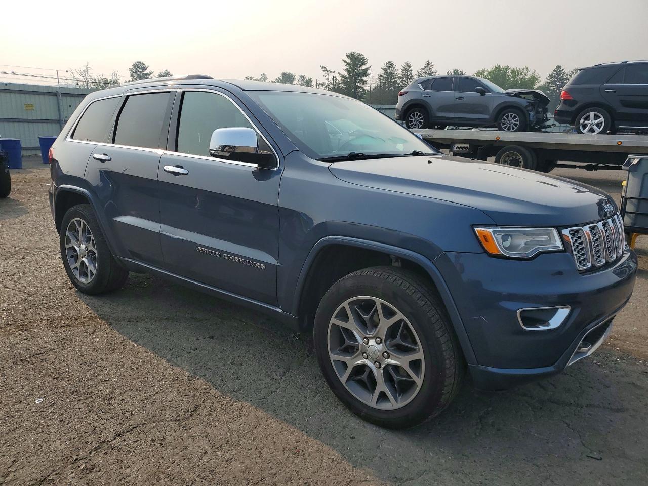 2021 Jeep Grand Cherokee Overland - Фото 4