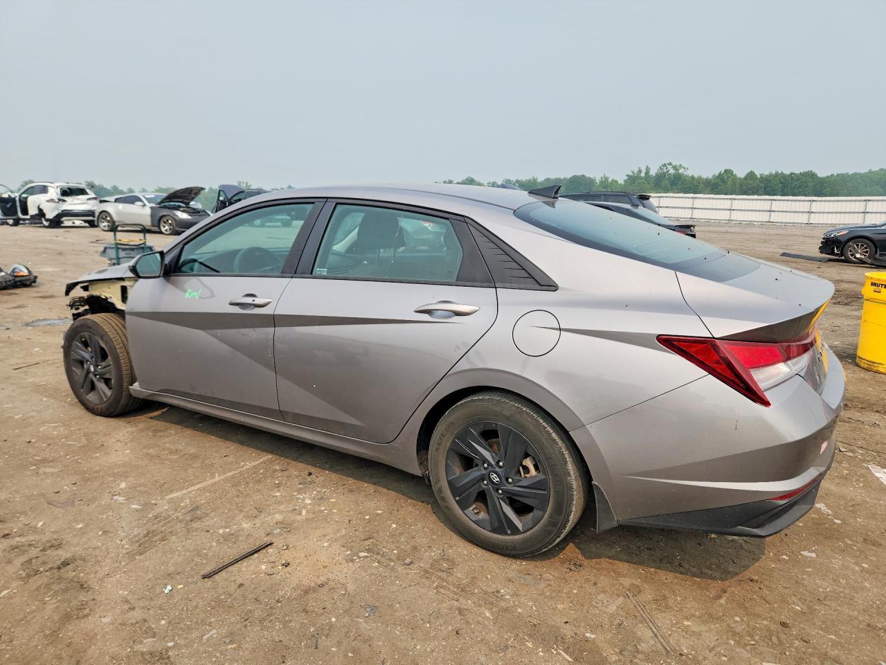 2023 Hyundai Elantra Sel - Фото 2