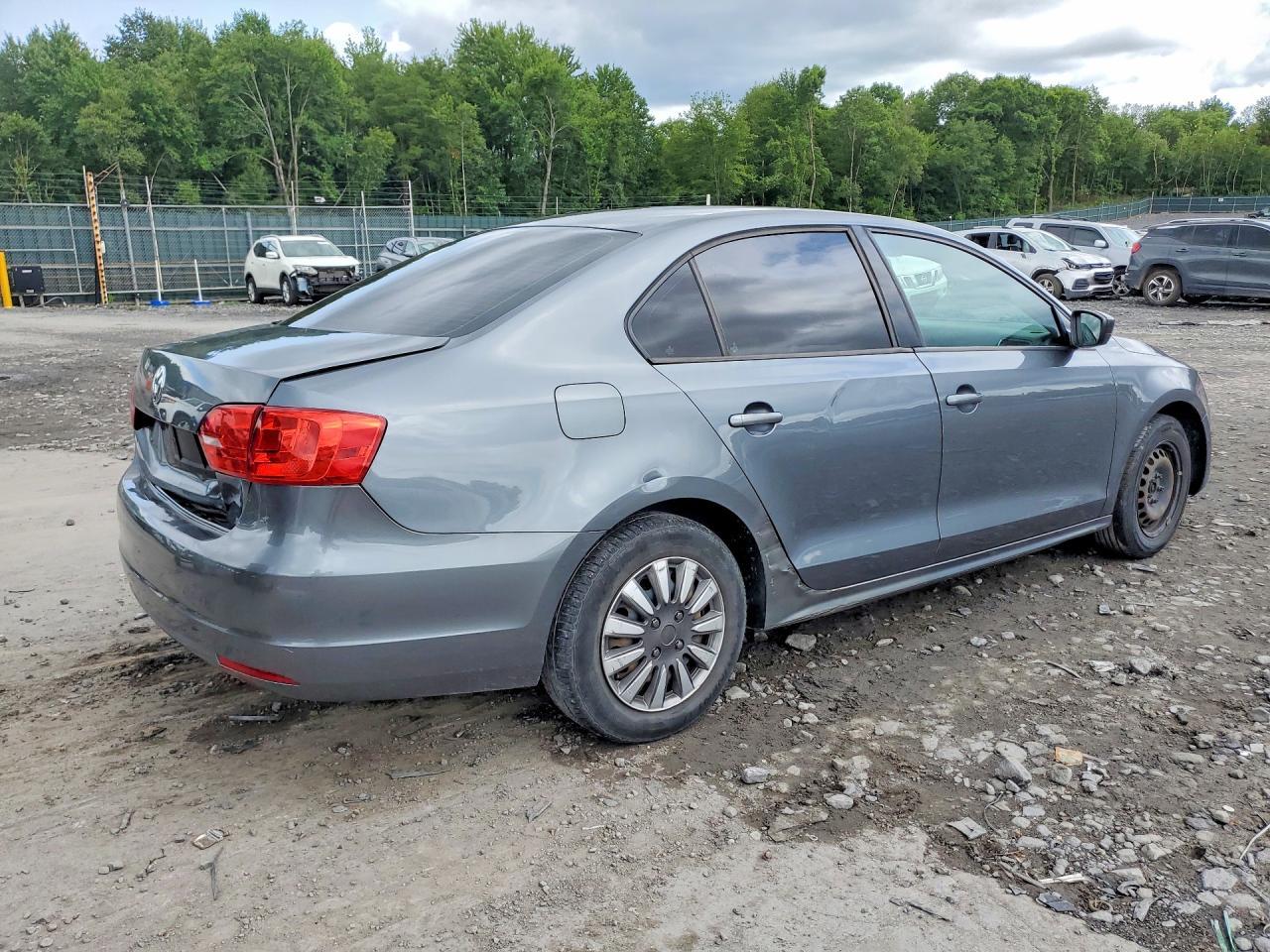 2014 Volkswagen Jetta Base - Фото 3