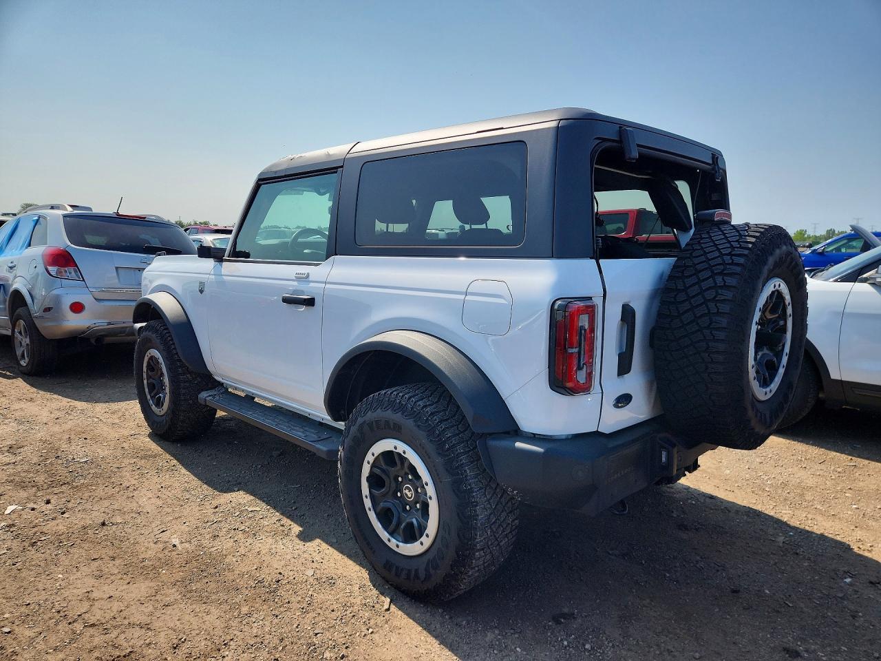 2023 Ford Bronco Base - Фото 2