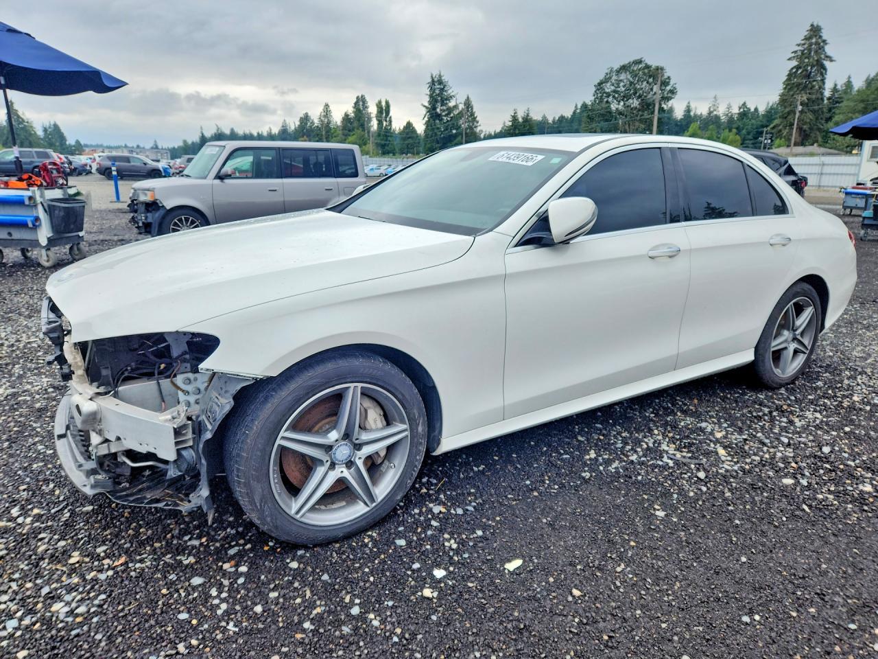 2017 Mercedes-Benz E 300