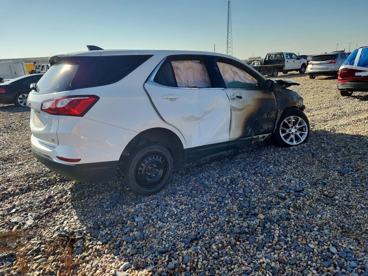 2020 Chevrolet Equinox Lt - Image 3