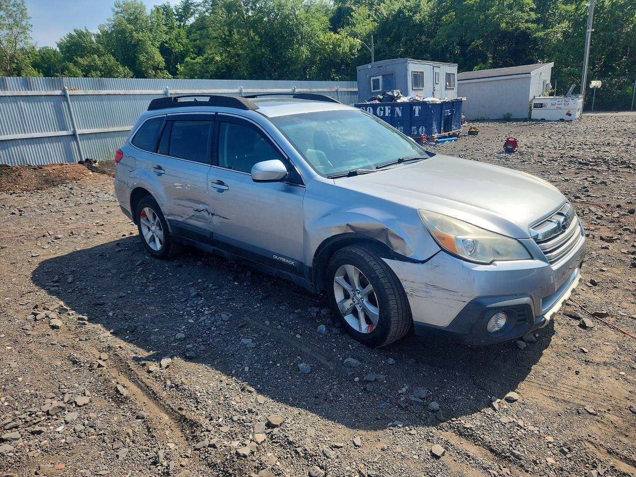 2013 Subaru Outback 2.5I Limited - Image 4