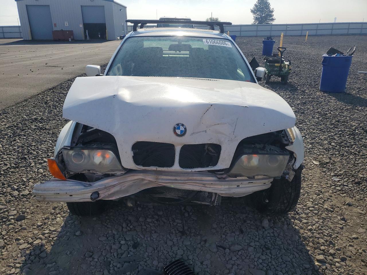 2001 BMW 330 I - Image 5