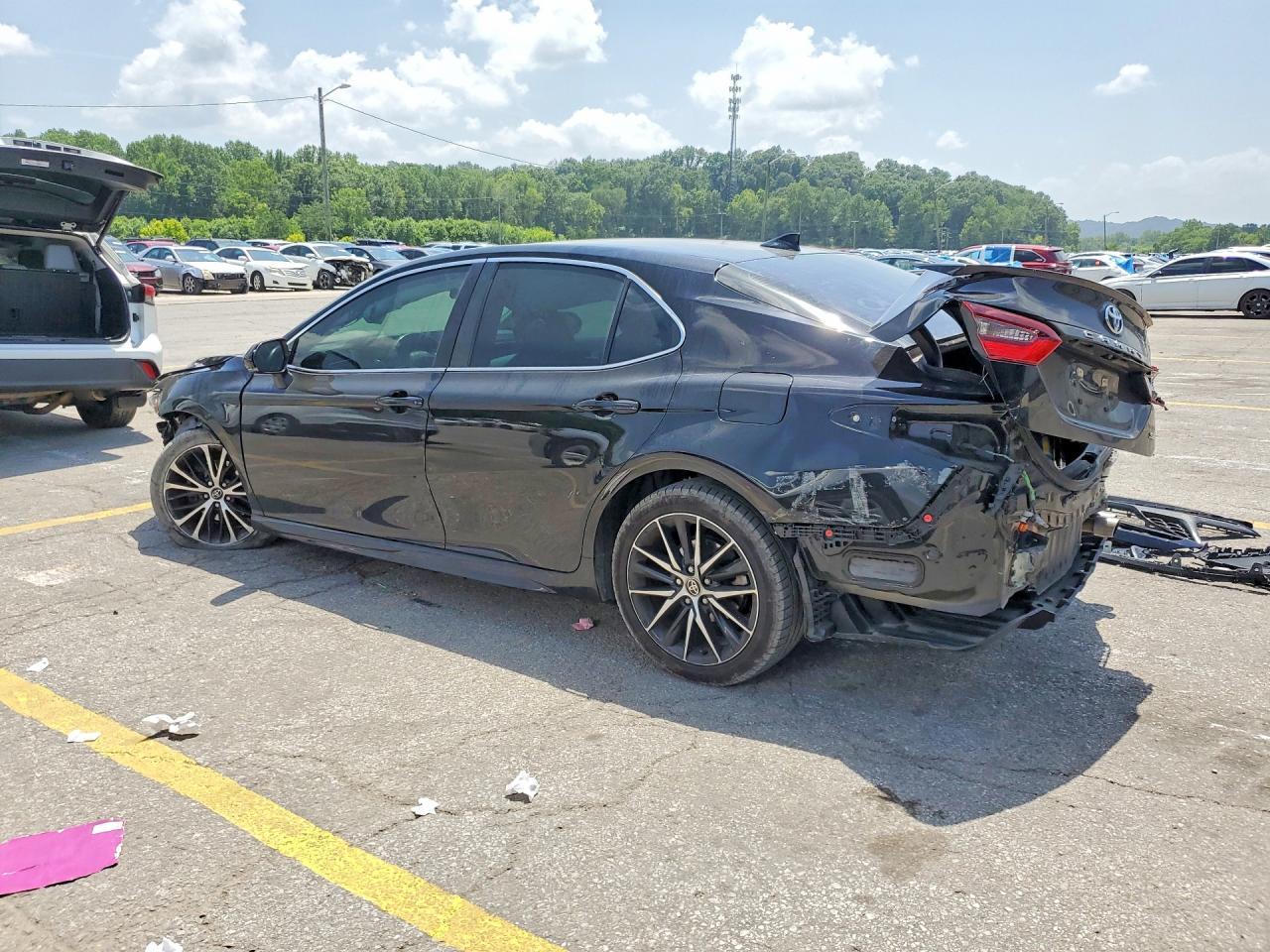 2023 Toyota Camry Se - Фото 2