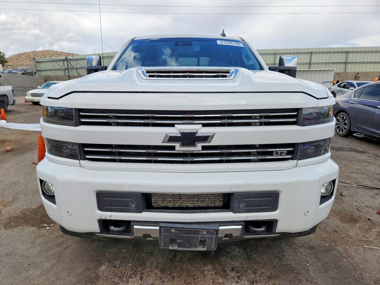 2018 Chevrolet Silverado K2500 Heavy Duty Ltz - Image 5