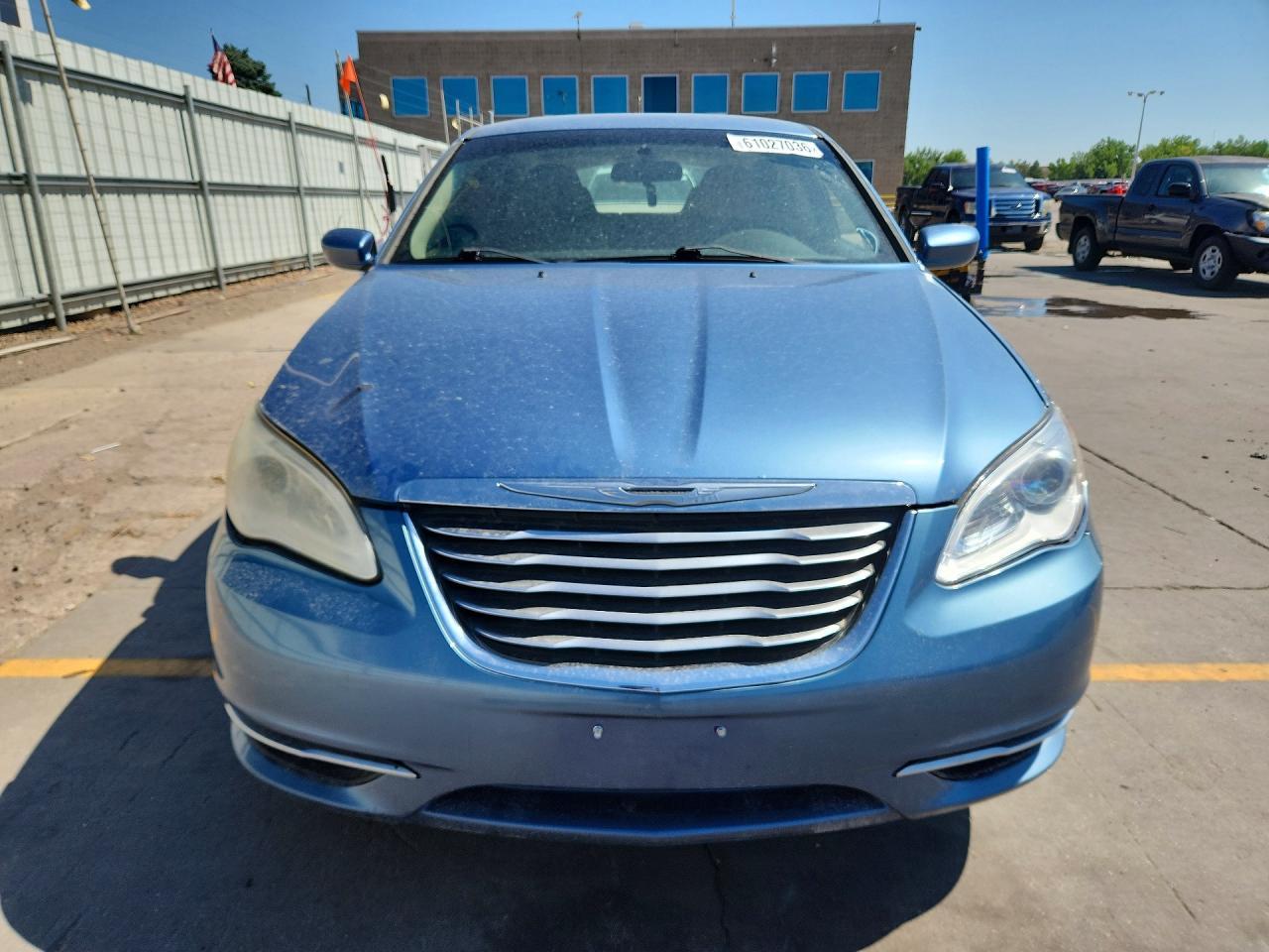 2011 Chrysler 200 Touring - Image 5
