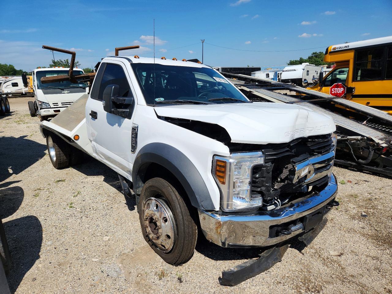 2017 Ford F450 Super Duty - Image 4