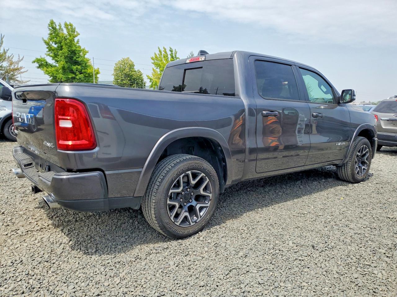 2025 Ram 1500 Laramie - Фото 3