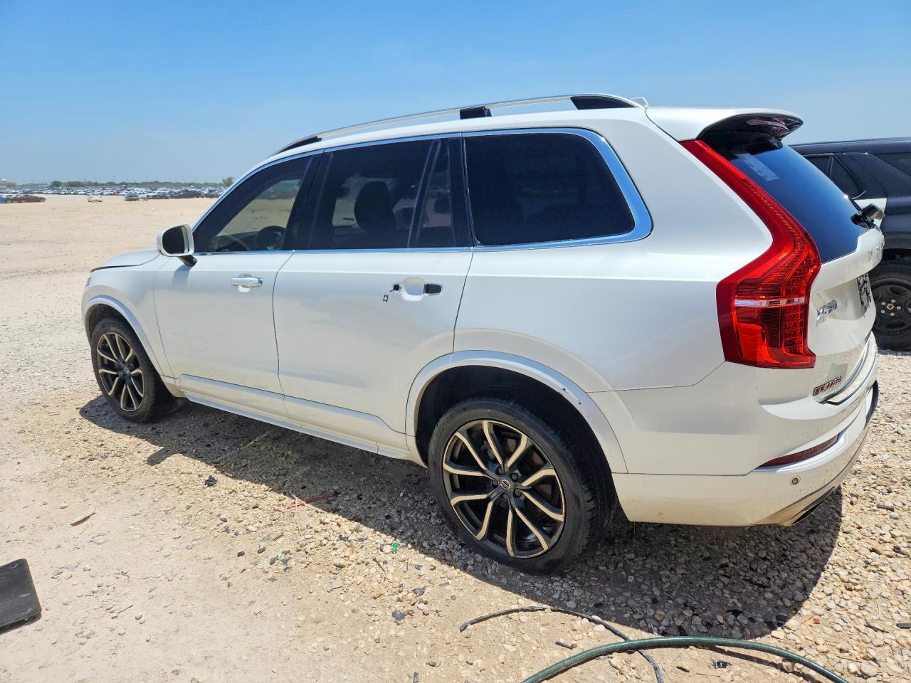 2016 Volvo Xc90 T6 - Фото 2