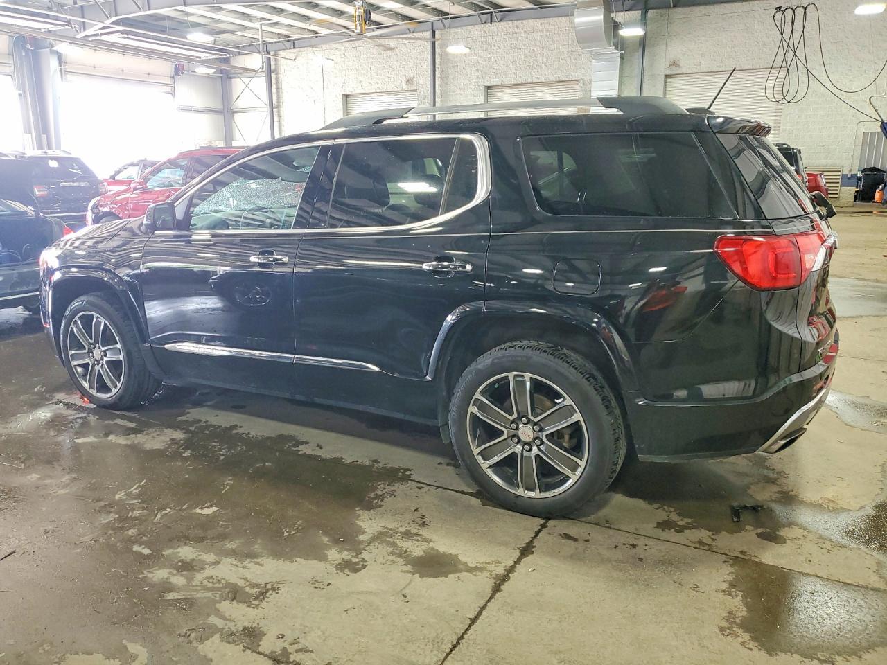 2018 GMC Acadia Denali - Image 2