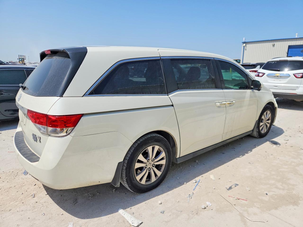 2015 Honda Odyssey Ex - Image 3
