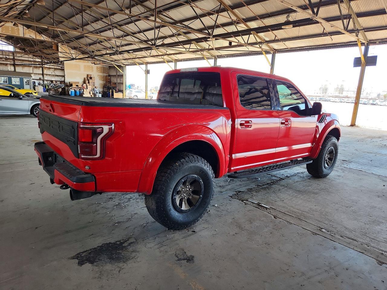 2019 Ford F150 Raptor - Фото 3