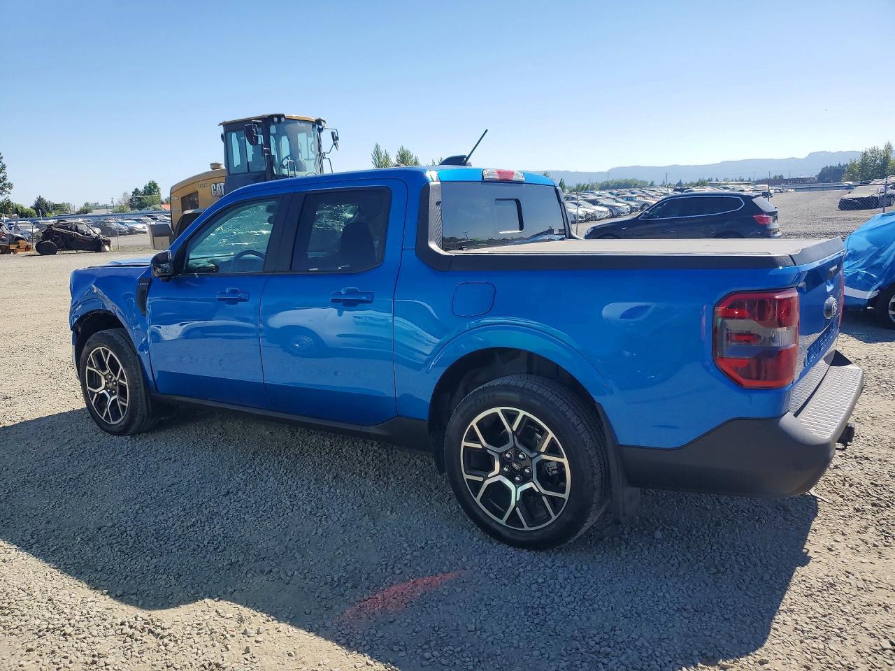 2025 Ford Maverick Lariat - Image 2