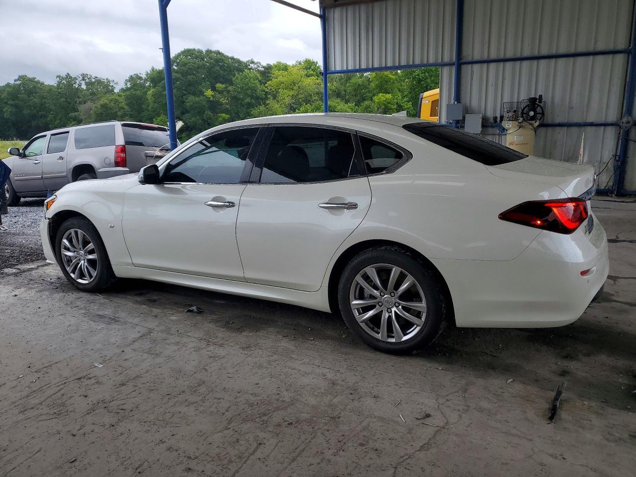 2017 Infiniti Q70 3.7 - Фото 2