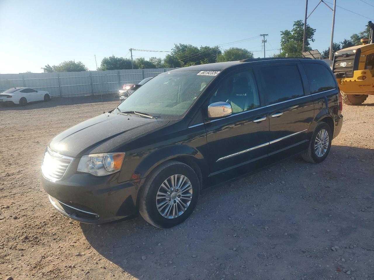 2015 Chrysler Town & Country Touring L