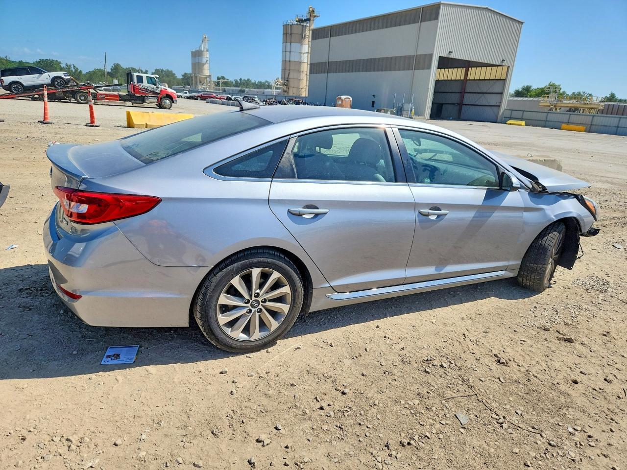 2017 Hyundai Sonata Sport - Image 3