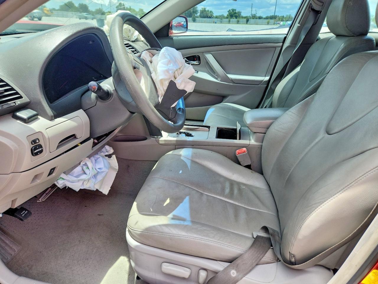2011 Toyota Camry - Image 7