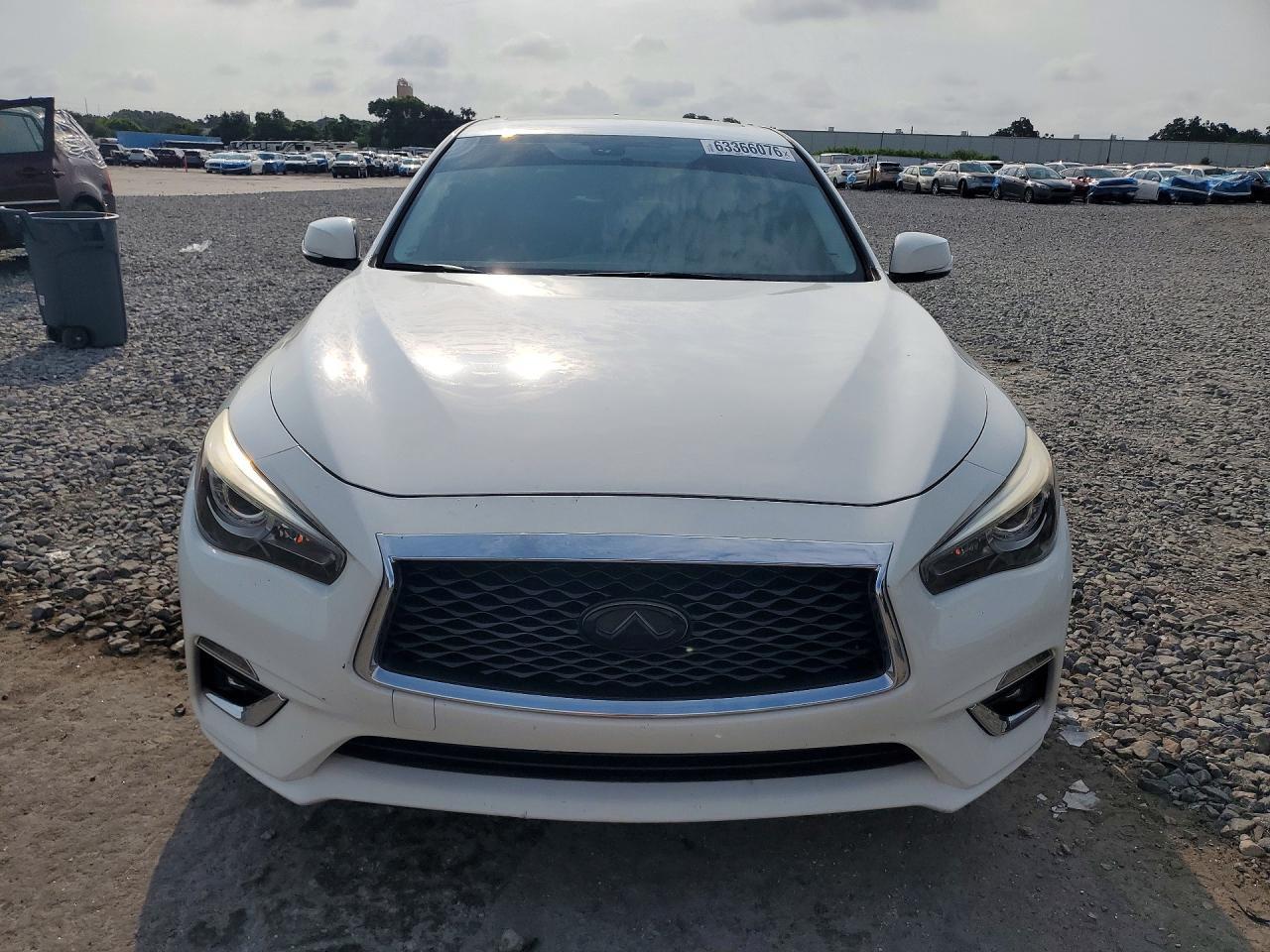 2018 Infiniti Q50 3.0T Luxe - Image 5