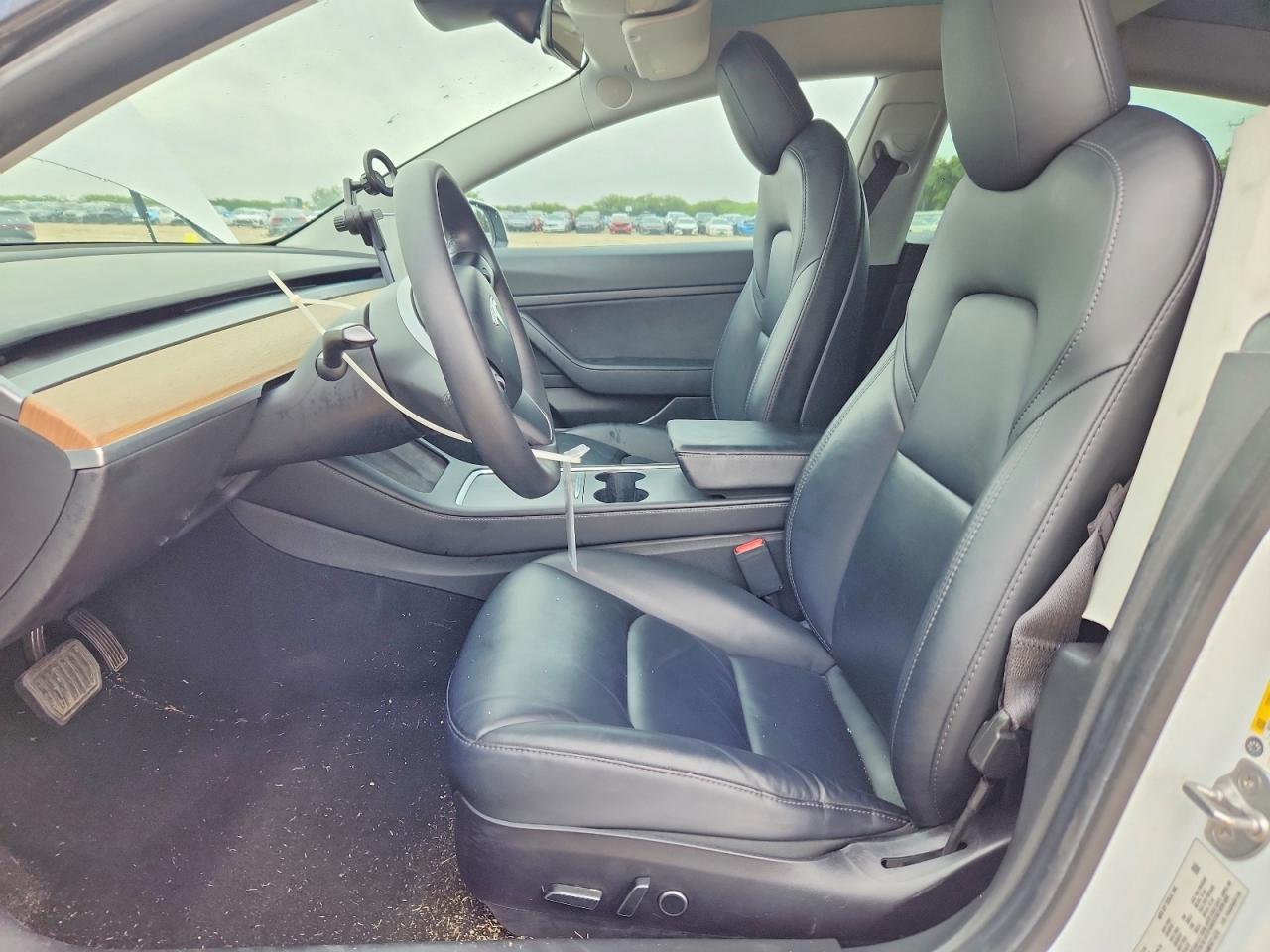 2021 Tesla Model 3 - Фото 7