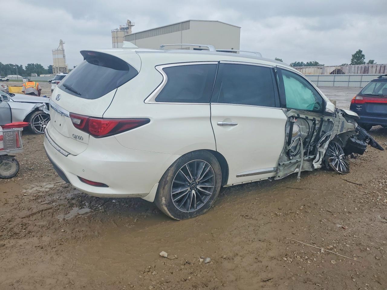 2018 Infiniti Qx60 Base - Image 3