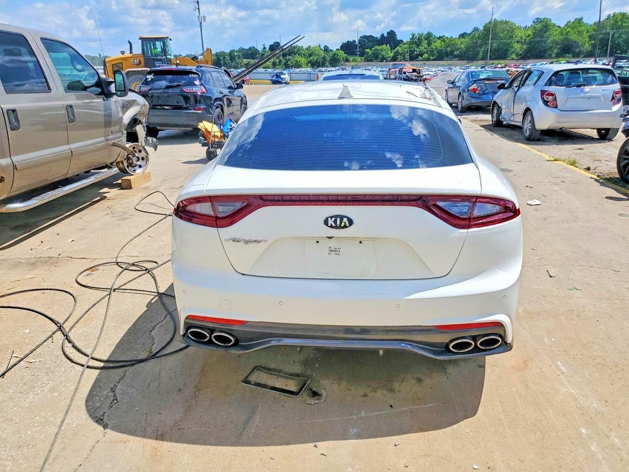 2019 Kia Stinger Premium - Image 6