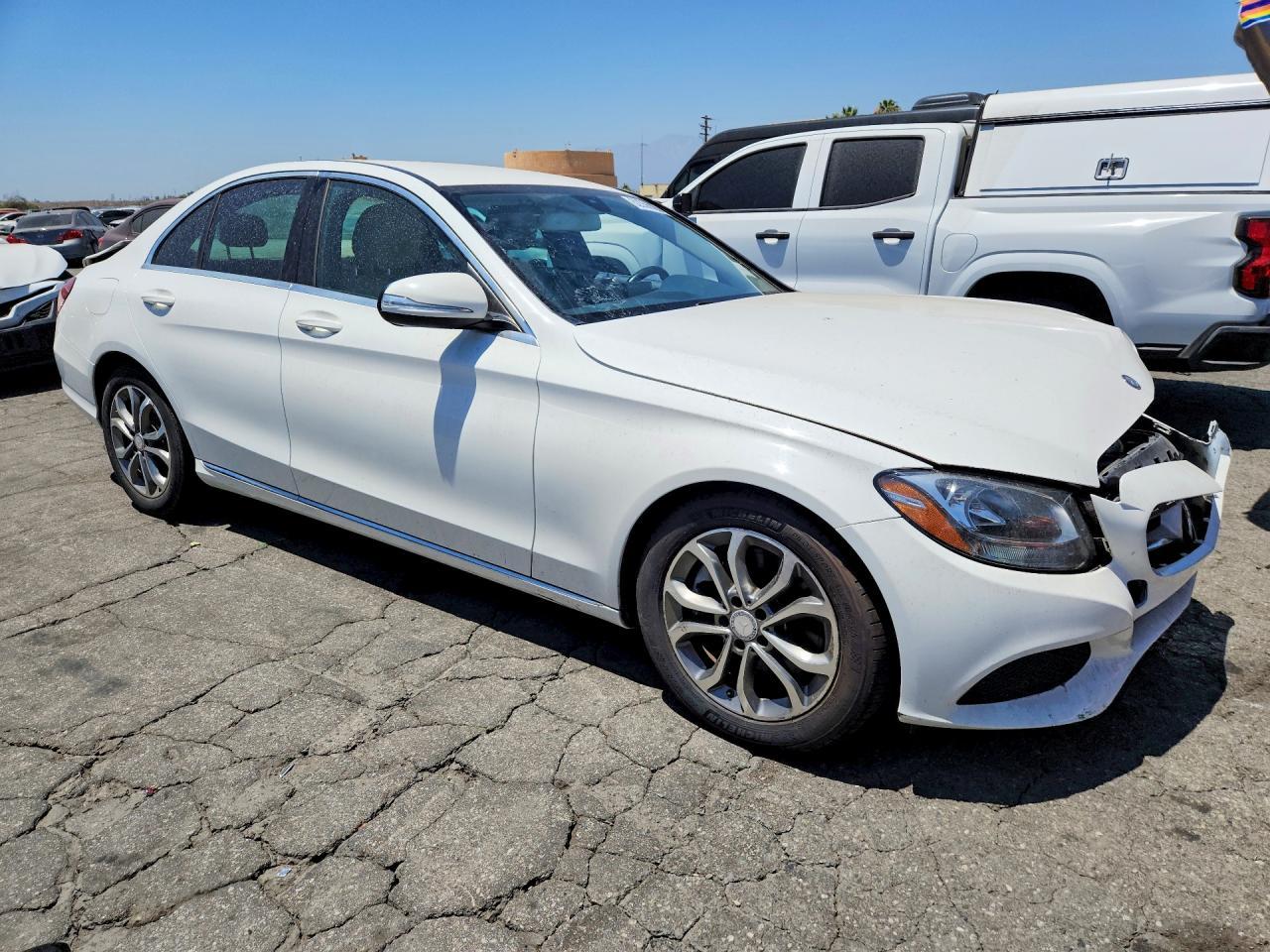 2015 Mercedes-Benz C 300 - Фото 4