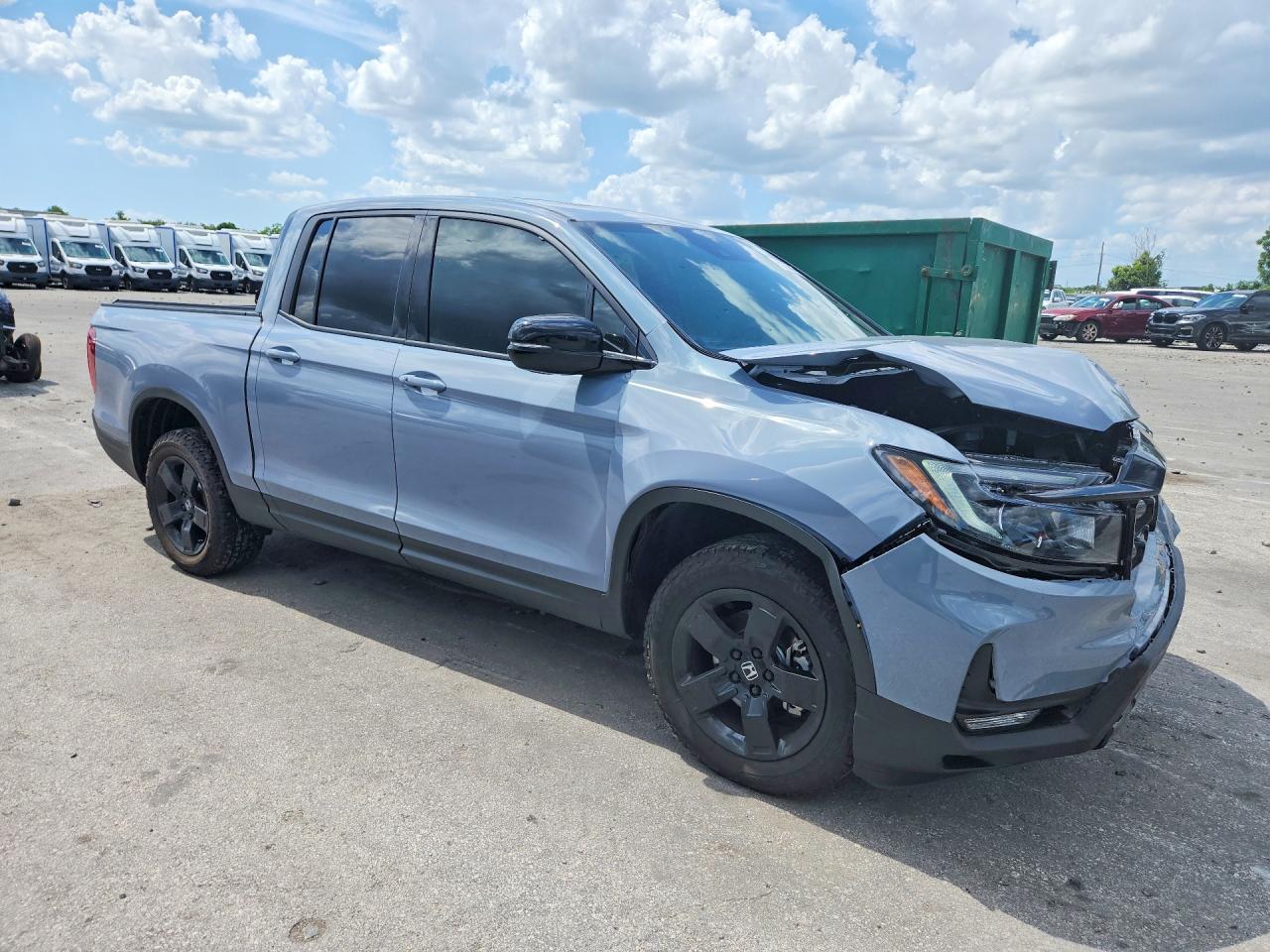 2026 Honda Ridgeline Black Edition - Image 4