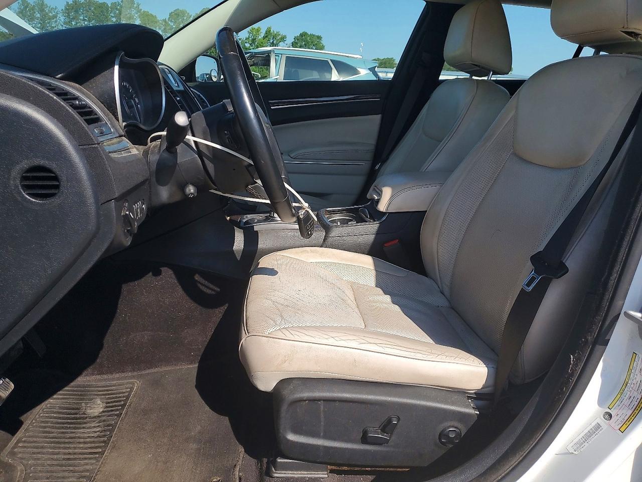 2018 Chrysler 300 Limited - Фото 7