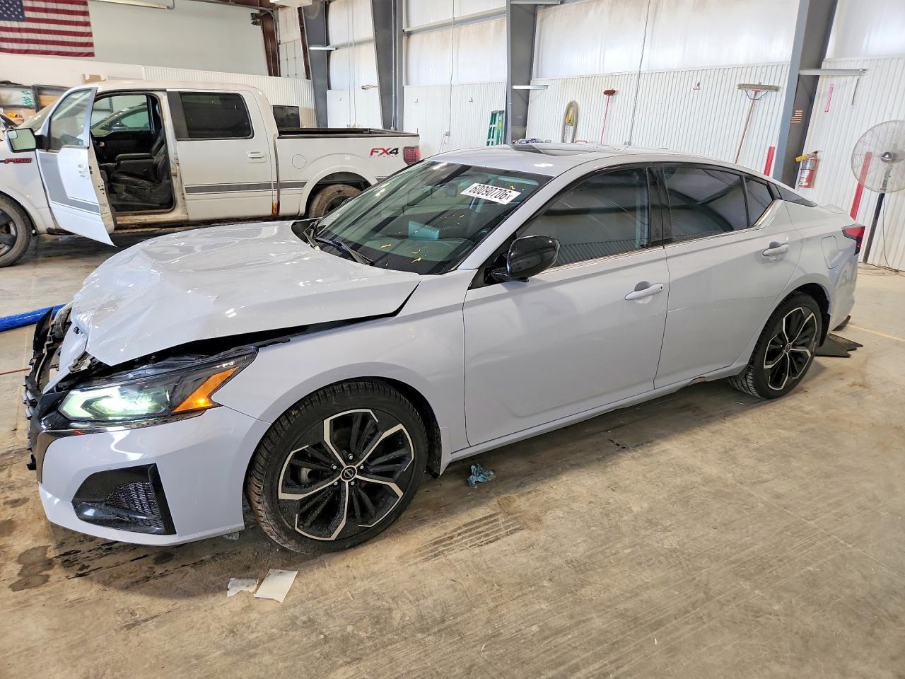 2023 Nissan Altima Sr