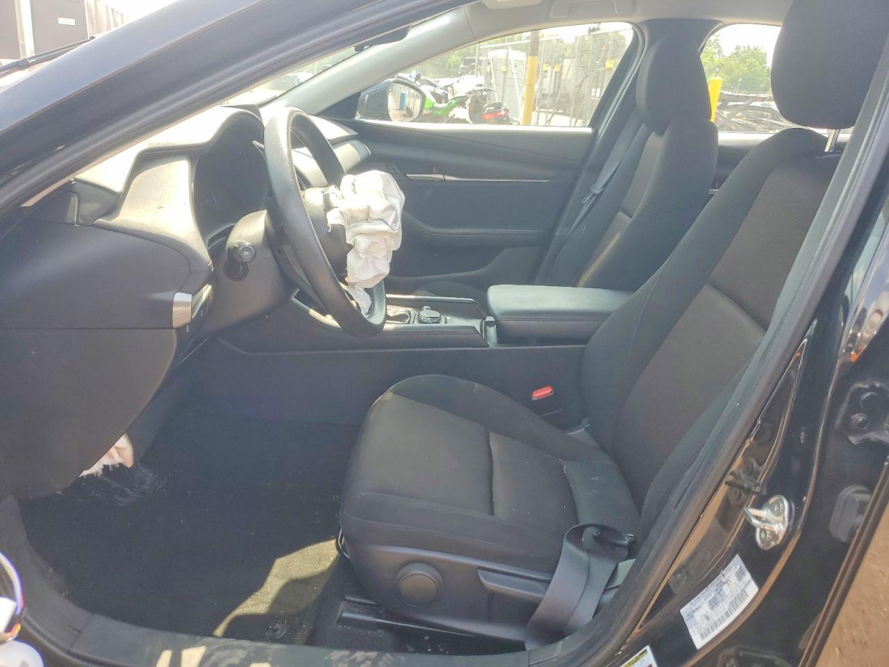 2021 Mazda 3 - Image 7