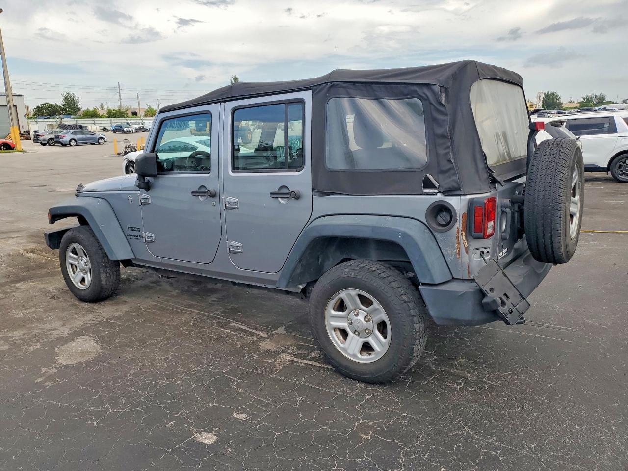 2013 Jeep Wrangler Unlimited Sport - Image 2