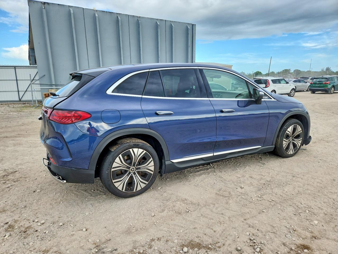 2023 Mercedes-Benz Eqe Suv 350+ - Image 3