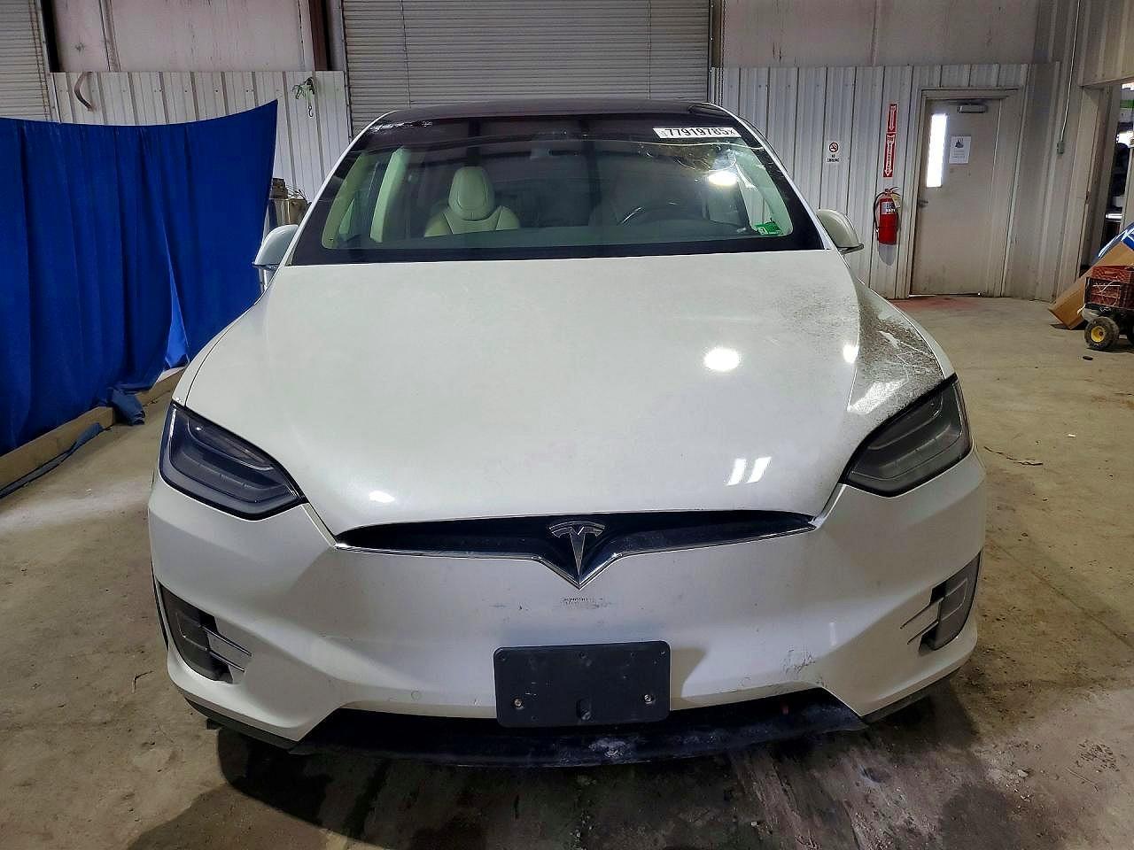 2017 Tesla Model X - Фото 5