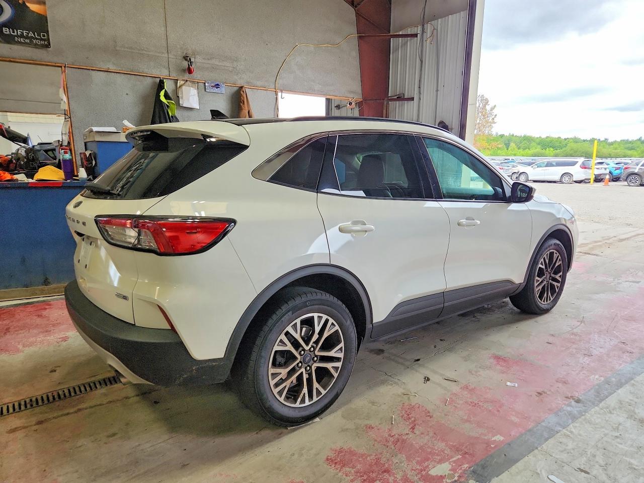 2020 Ford Escape Sel - Image 3