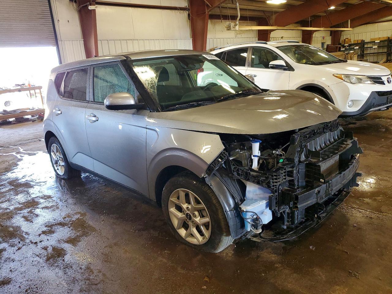 2025 Kia Soul Lx - Image 4