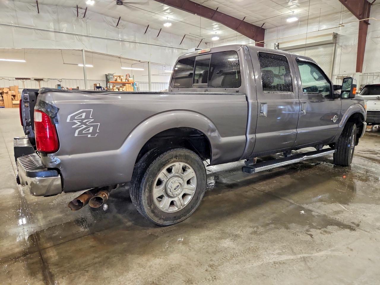 2013 Ford F250 Super Duty - Фото 3