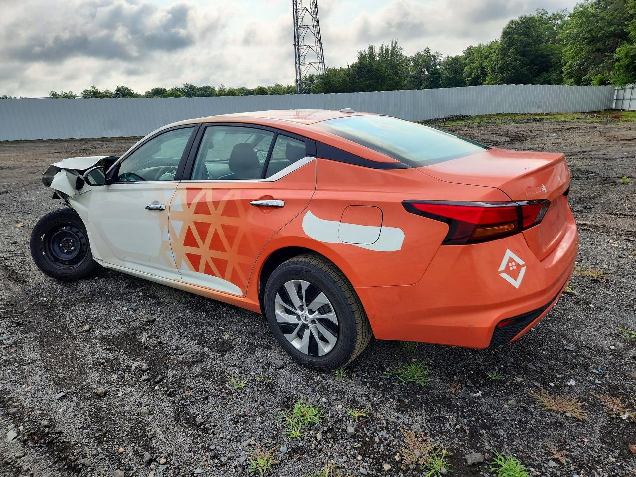 2025 Nissan Altima S - Фото 2