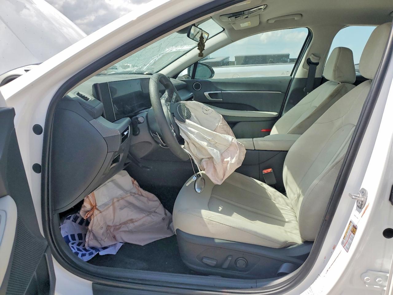 2025 Hyundai Sonata Sel - Image 7