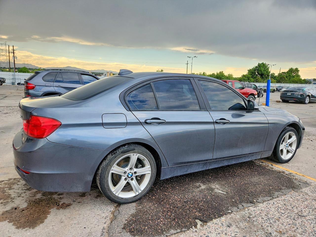 2014 BMW 328 I Sulev - Image 3