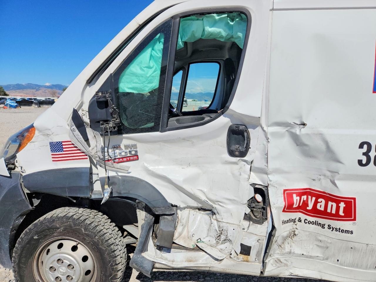 2020 Ram Promaster 2500 Delivery Van - Фото 7