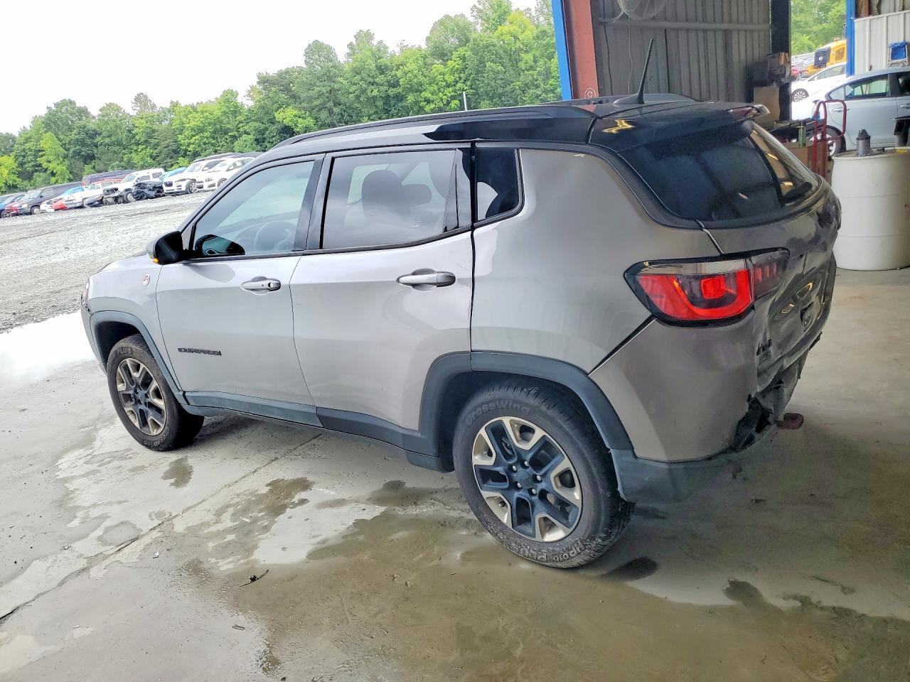 2017 Jeep Compass Trailhawk - Фото 3