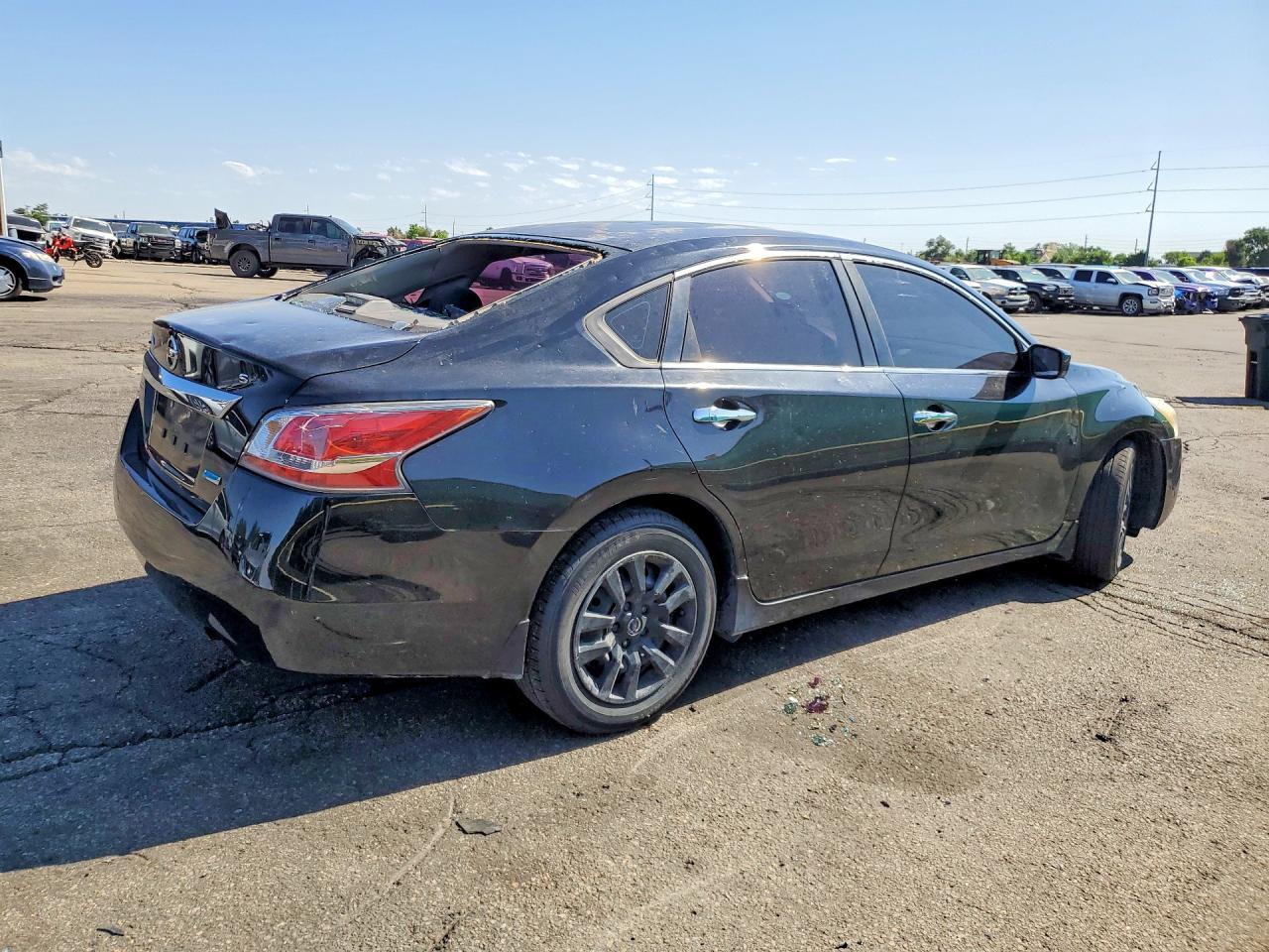 2014 Nissan Altima 2.5 S - Image 3